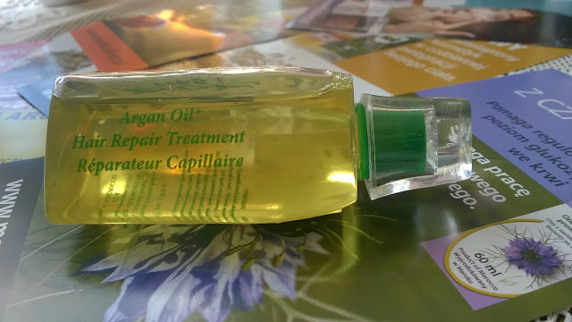 Trzy produkty z olejkiem arganowym w składzie