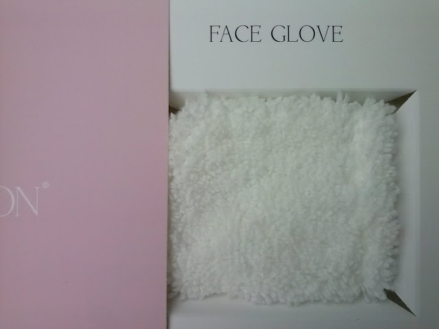 Zmyj makijaż samą wodą! Face Glove