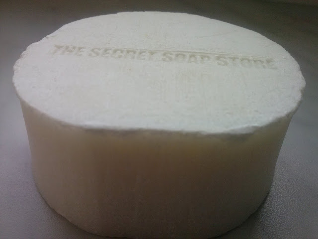 https://www.kosmetykiani.pl/2015/09/the-secret-soap-mydo-czarne-pizmo.html