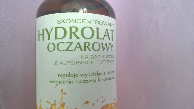 jak stosować hydrolat oczarowy?